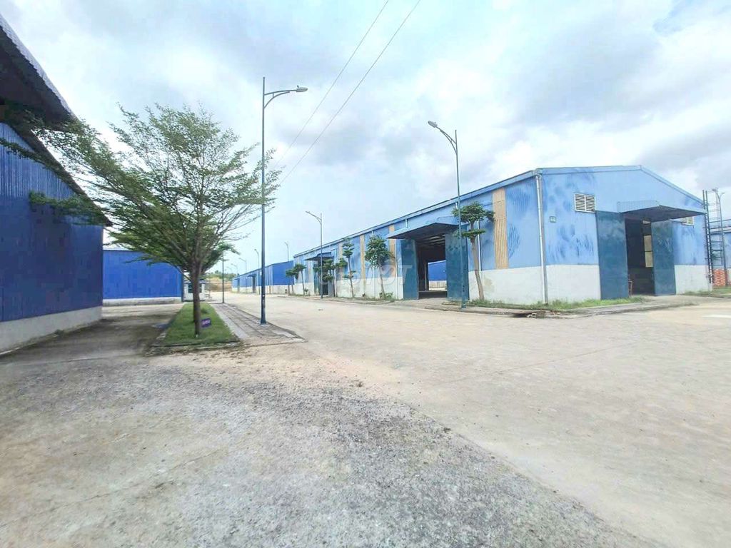 Cho thuê kho xưởng 1900m Long Thành,Đồng Nai.Ql 51Gần khu Cn Mỷ Xuân A
