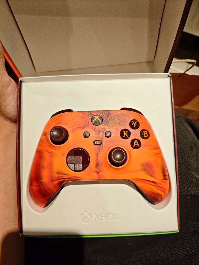Tay cầm chơi game Xbox Series X Remix. Mua bán Thiết bị chơi game tại Quận Bình Thạnh Tp Hồ Chí Minh được đăng bởi Hoàng Bảo :3 hình 1