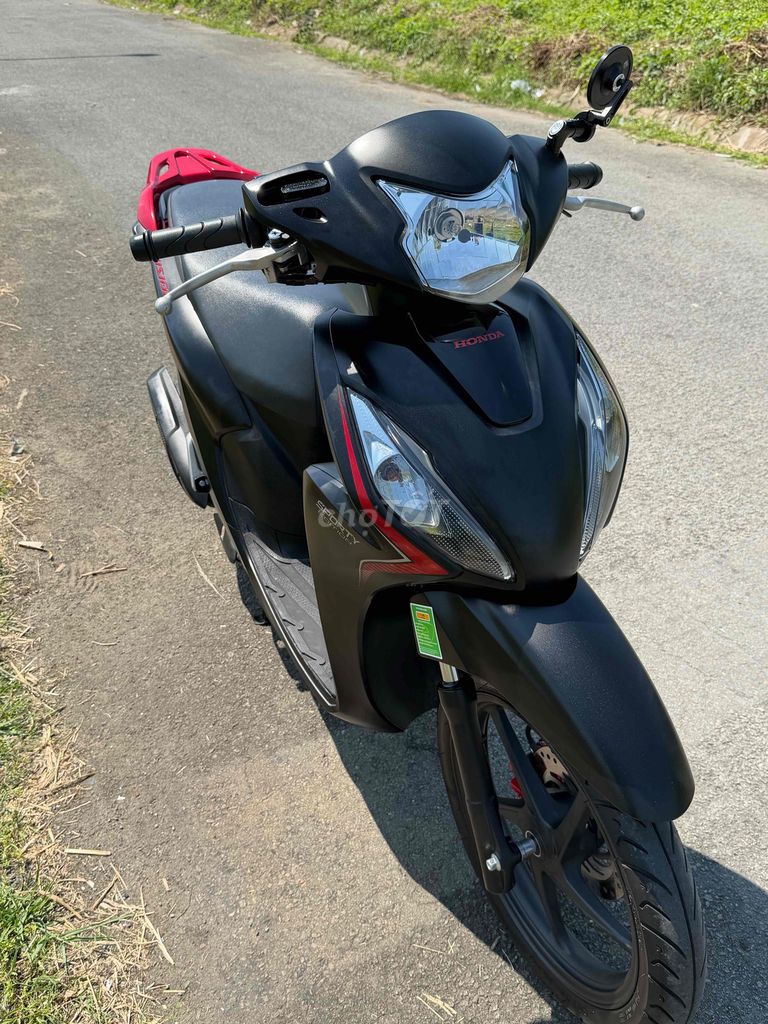 Honda Vision 2024 Bánh lớn lướt 5800km. Mua bán Xe máy tại Quận 8 Tp Hồ Chí Minh được đăng bởi Anh Quốc hình 2