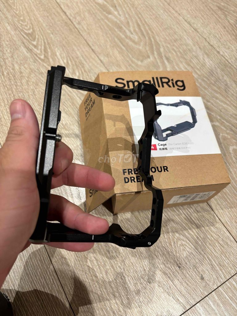 Khung bảo vệ máy ảnh SmallRig 4212 - r50. Mua bán Phụ kiện (Màn hình, Chuột...) tại Quận Phú Nhuận Tp Hồ Chí Minh được đăng bởi Lam Vy  hình 1