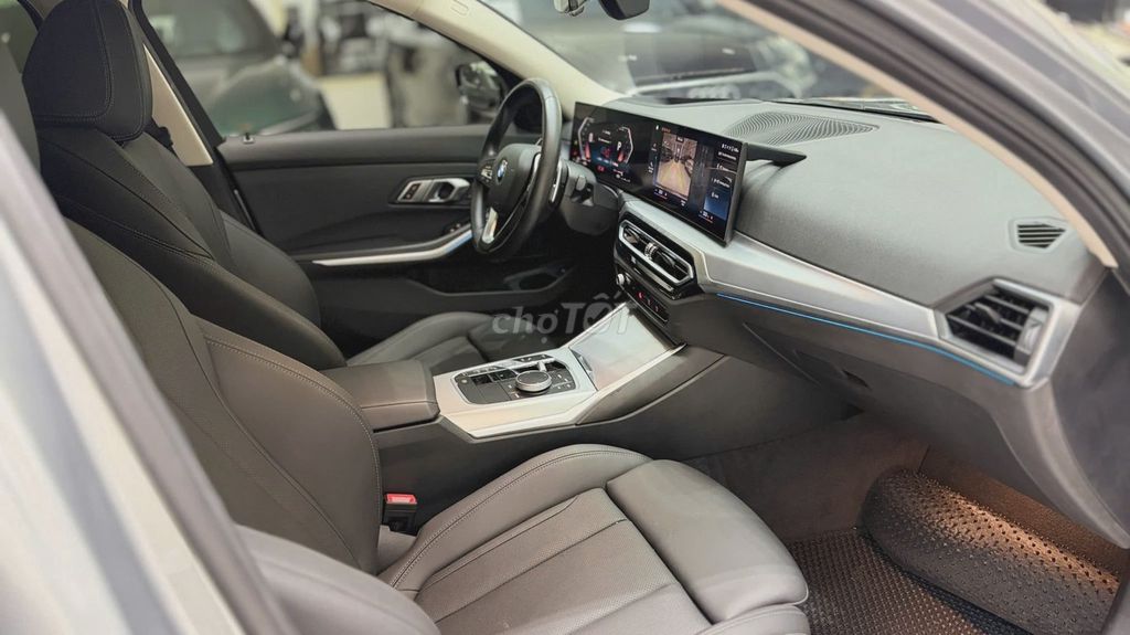 BMW 320i SPORT LINE 2023