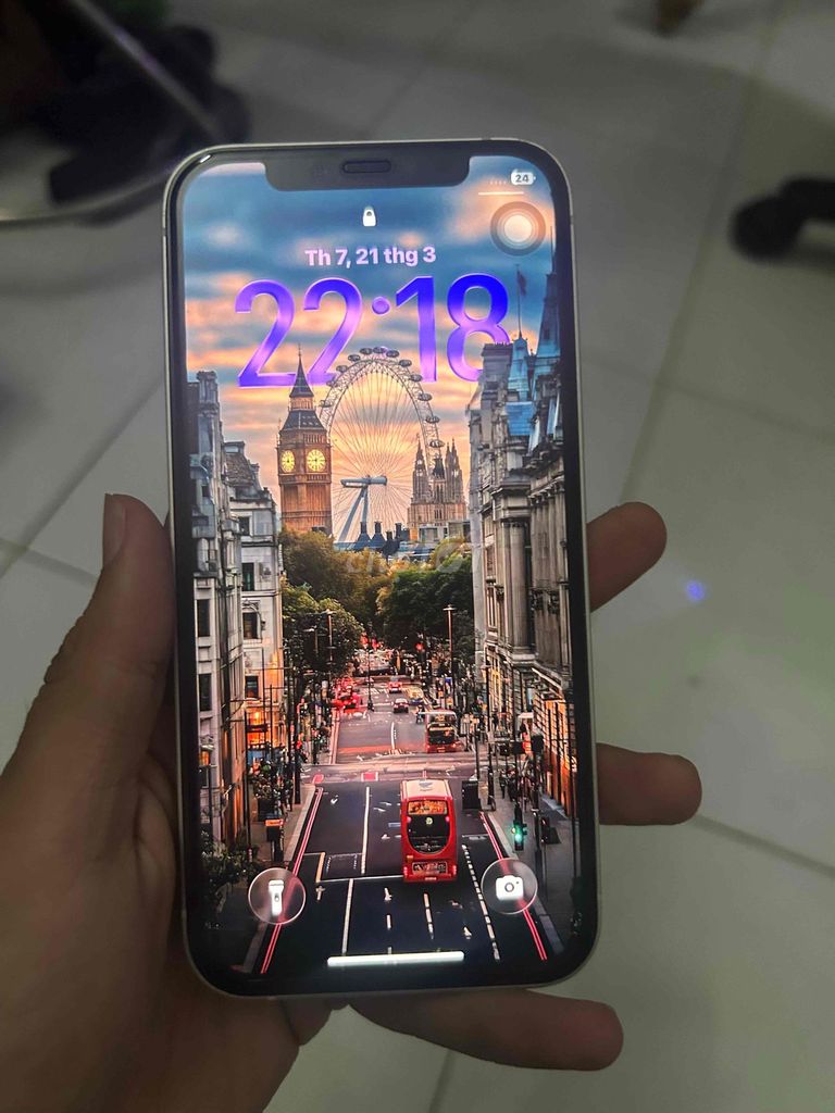 Apple iPhone 12 64GB Trắng. Mua bán Điện thoại tại Huyện Bình Chánh Tp Hồ Chí Minh được đăng bởi Huy Tuấn hình 1