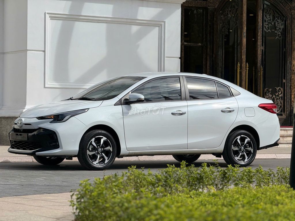 Toyota Vios G 2024 màu trắng mẹ mắng cũng mua. Mua bán Ô tô tại Quận Long Biên Hà Nội được đăng bởi Long Biên Cars hình 4