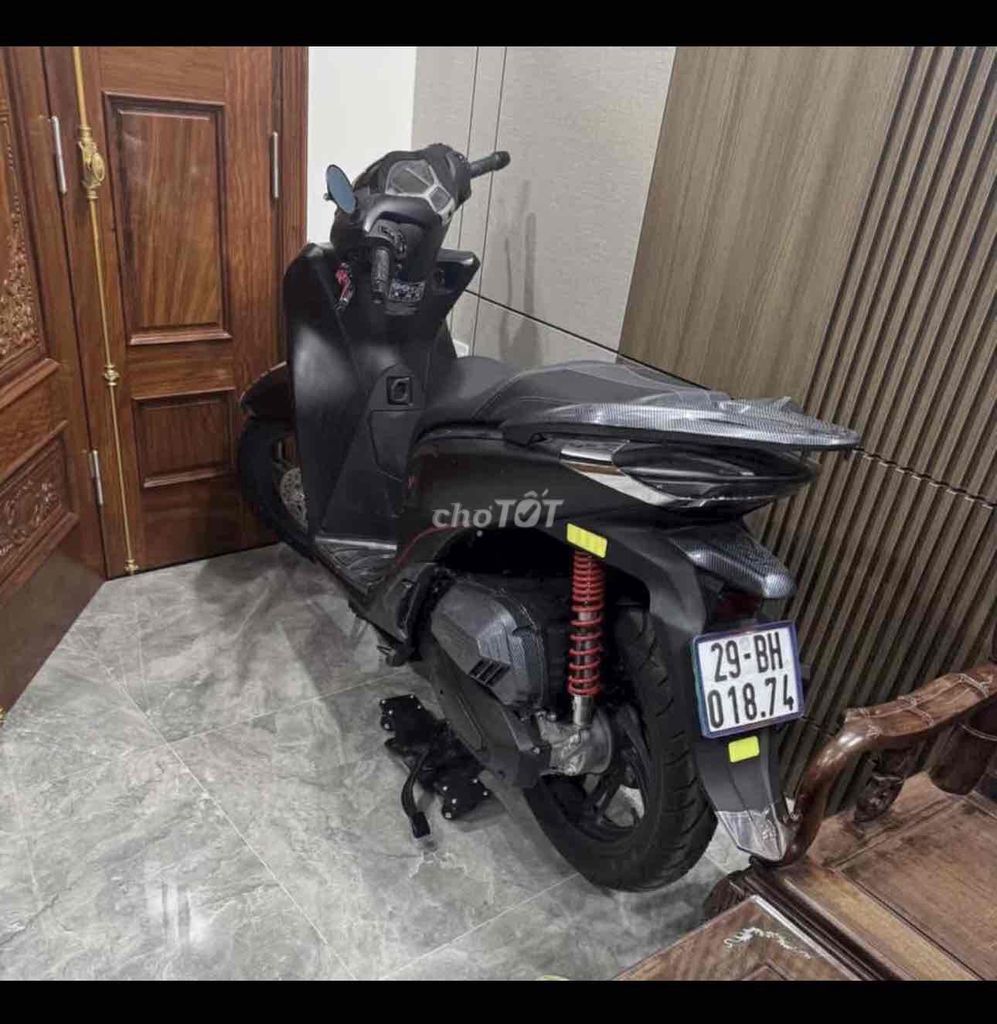 Honda SH 160i ABS. Mua bán Xe máy tại Quận Hoàng Mai Hà Nội được đăng bởi Loading hình 2