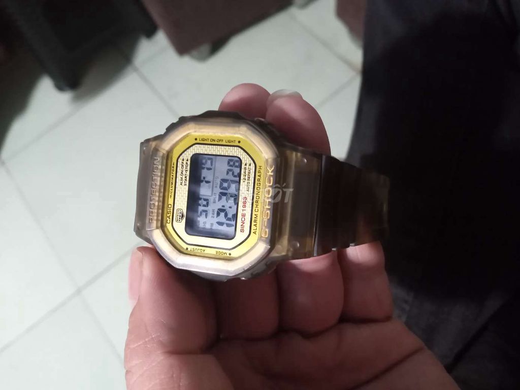 Casio xách tay về DW-5035E chính hãng rất đẹp