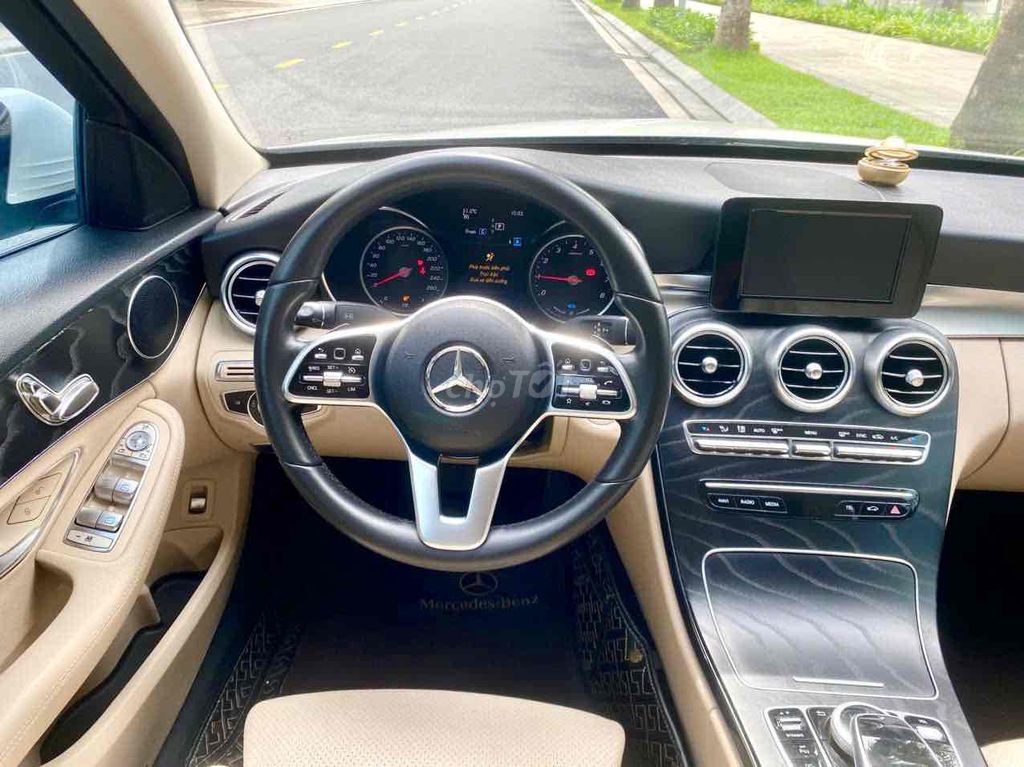 Mercedes Benz C Class 2019 C200 - 80000 km. Mua bán Ô tô tại Quận Hoàng Mai Hà Nội được đăng bởi Mr Tài hình 8