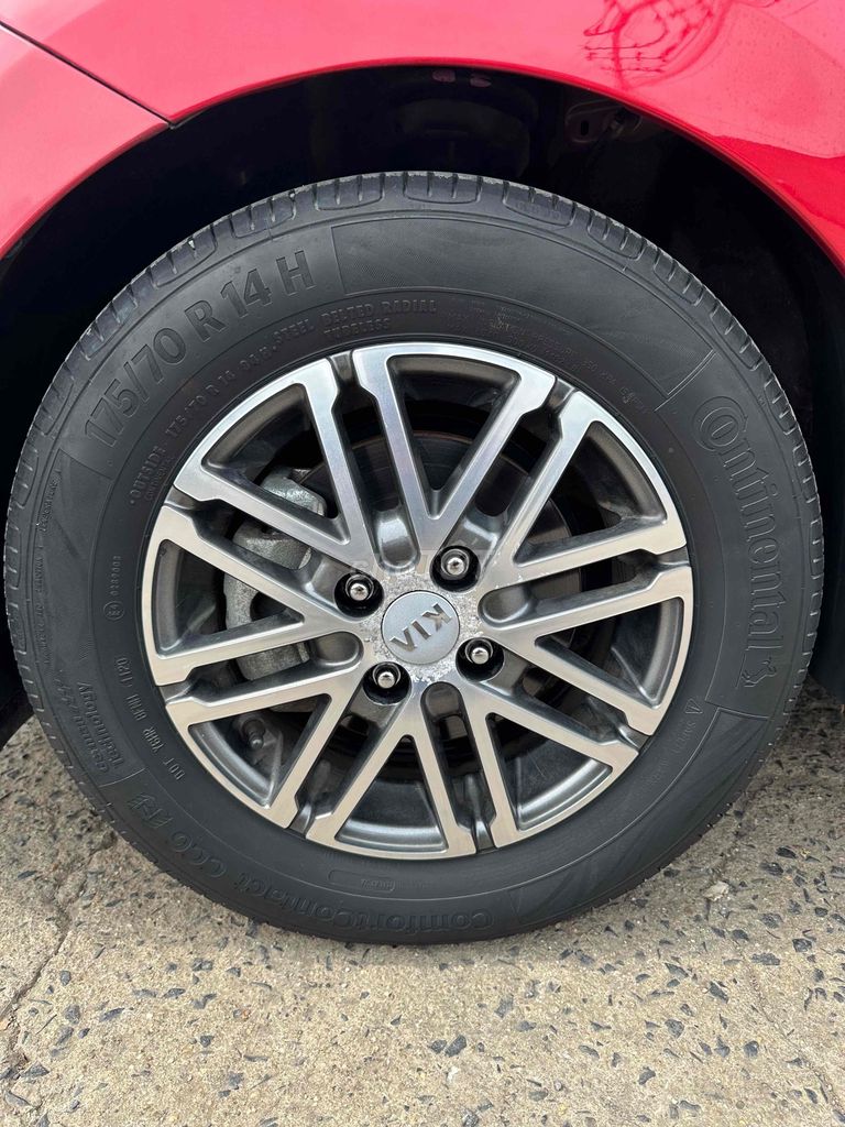 Kia Soluto 2020 Deluxe AT 35.000 km. Mua bán Ô tô tại Thành phố Buôn Ma Thuột Đắk Lắk được đăng bởi Duy Xe Lướt Tây Nguyên hình 16