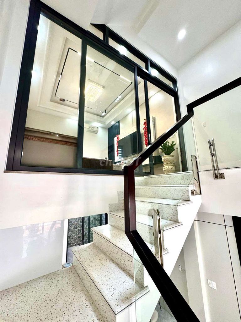 FULL HOUSE dân xây mặt đường phân lô 12m quận Lê chân giá cực mềm. Mua bán nhà ở tại Quận Lê Chân Hải Phòng được đăng bởi Việt Hoàng Nguyễn hình 4