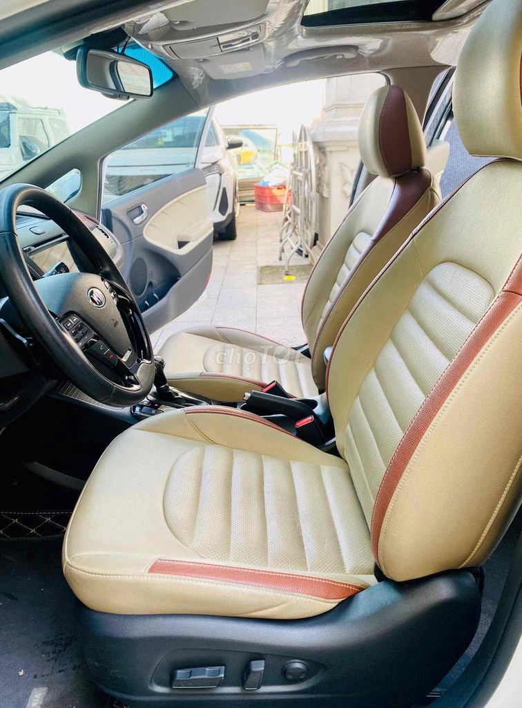 Kia Cerato 2018 1.6AT Trắng Odo 7v Cực Đẹp Giá Tốt. Mua bán Ô tô tại Thành phố Dĩ An Bình Dương được đăng bởi Trương Công Lý hình 11