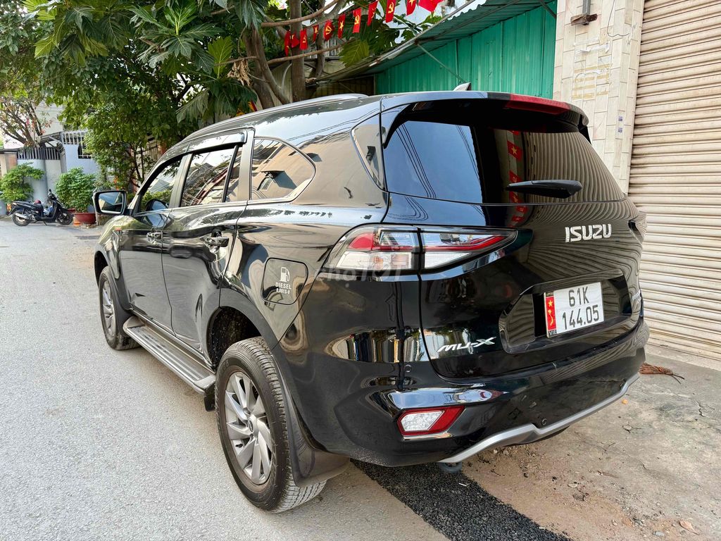 Isuzu Mu X 2022 - bản Pre 4x4 odo 9000km. Mua bán Ô tô tại Quận Gò Vấp Tp Hồ Chí Minh được đăng bởi Bình An Ôtô  hình 5