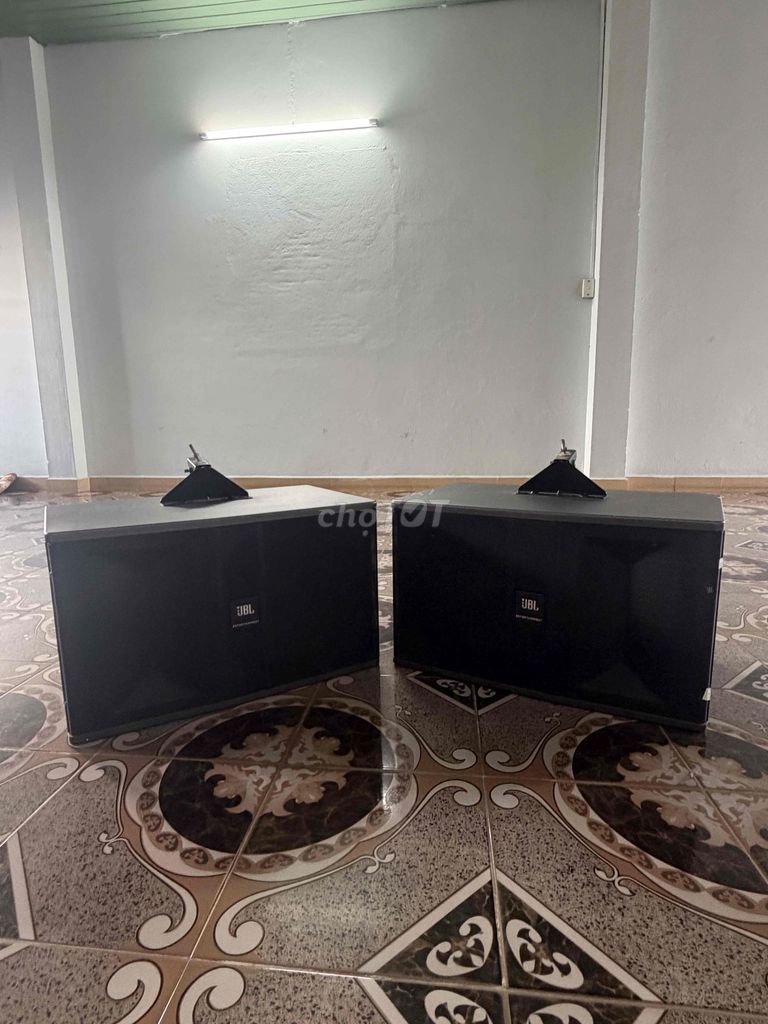 Loa karaoke JBL Ki82 Đen. Mua bán Tivi, Âm thanh tại Quận Tân Phú Tp Hồ Chí Minh được đăng bởi Mr Dũng hình 1