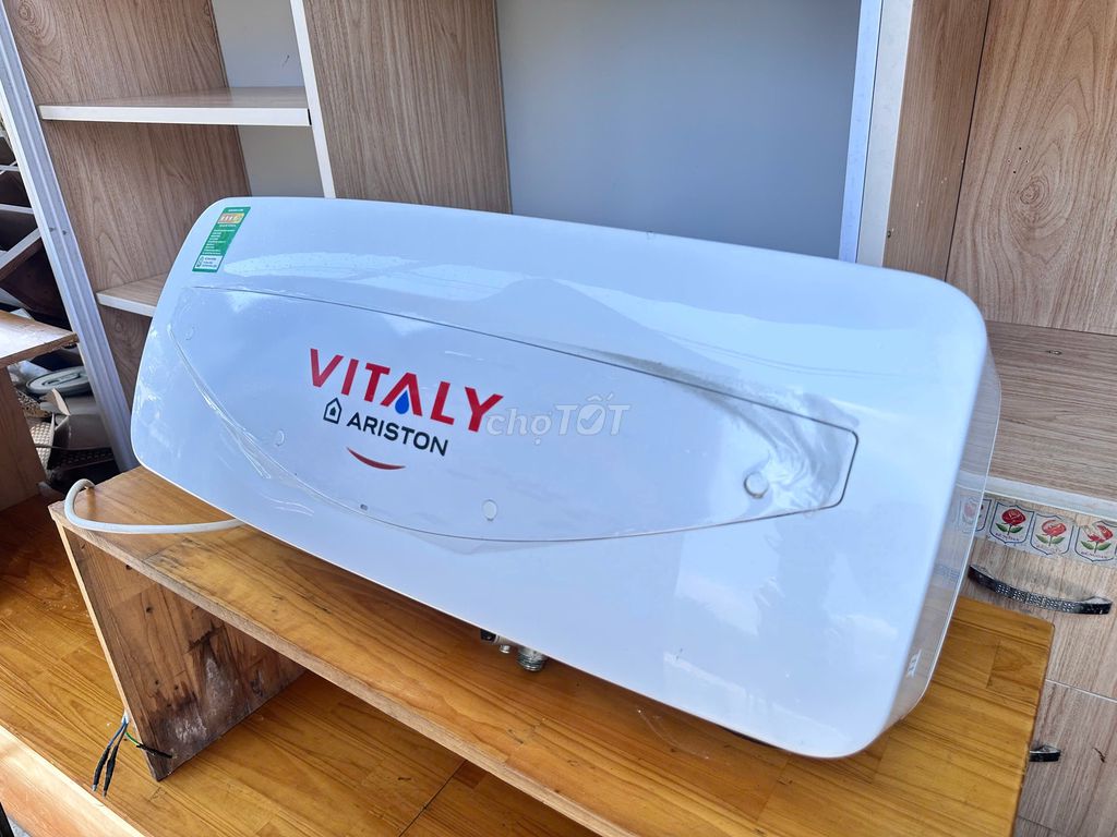 Máy nước nóng Ariston Vitaly 20 Slim. Mua bán Thiết bị vệ sinh, nhà tắm tại Quận Ngũ Hành Sơn Đà Nẵng được đăng bởi Đồ Cũ TTpro hình 1