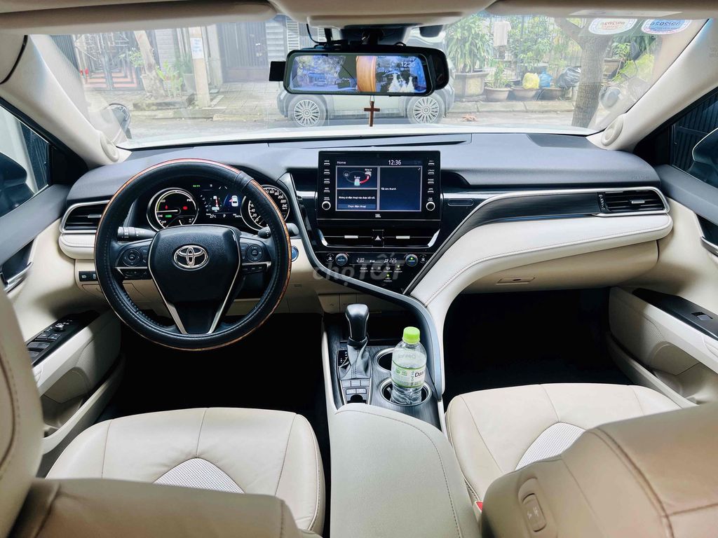 Toyota Camry Hybrid 2022 Trắng 21625 km. Mua bán Ô tô tại Quận Cẩm Lệ Đà Nẵng được đăng bởi USER CAR 1990 hình 7