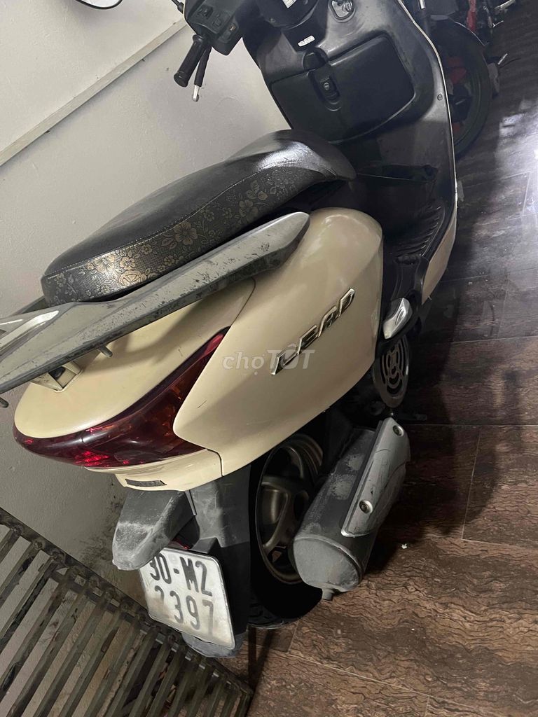 Nhà Em Bán 2 Xe Lead Biển Hà Nội Máy Zin Êm Ru2011. Mua bán Xe máy tại Quận Hoàng Mai Hà Nội được đăng bởi Tuấn Giang hình 2