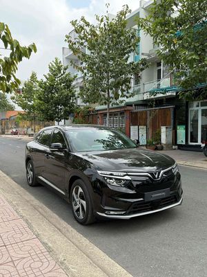 VinFast VF8 Eco 2023 Đen
