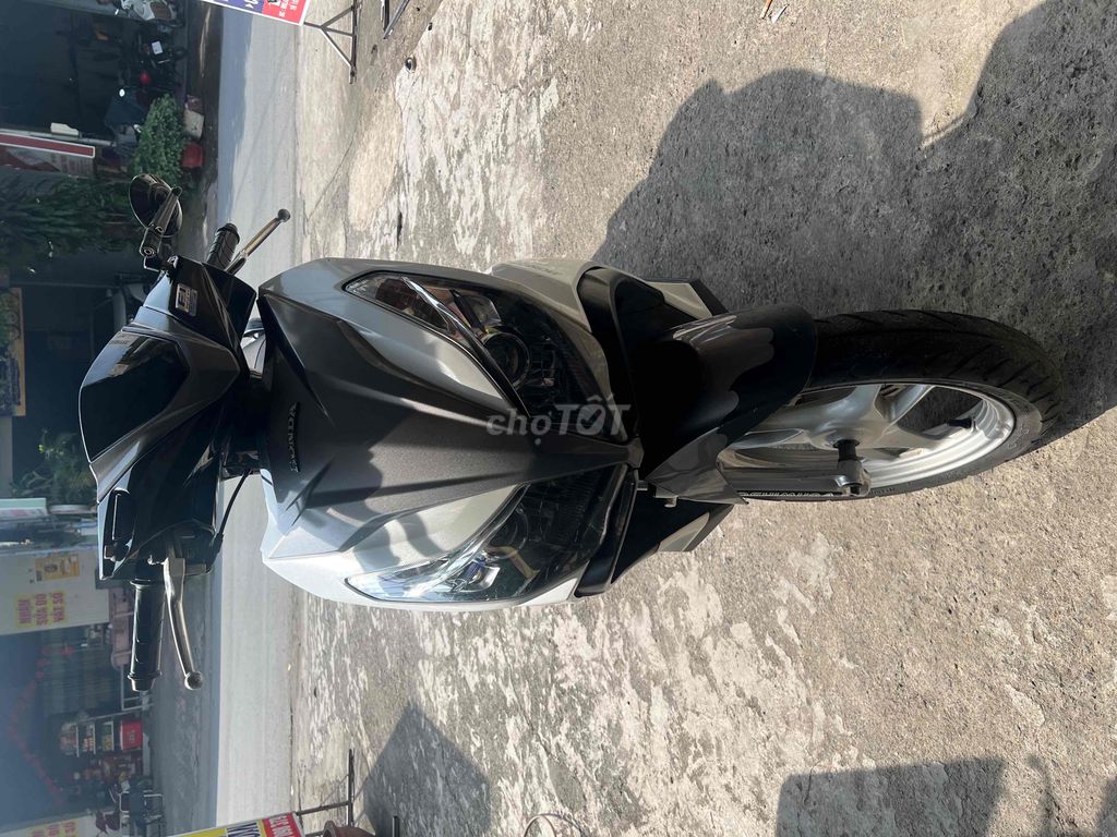 Honda Air Blade 2015 xe zin êm mua về đi tết