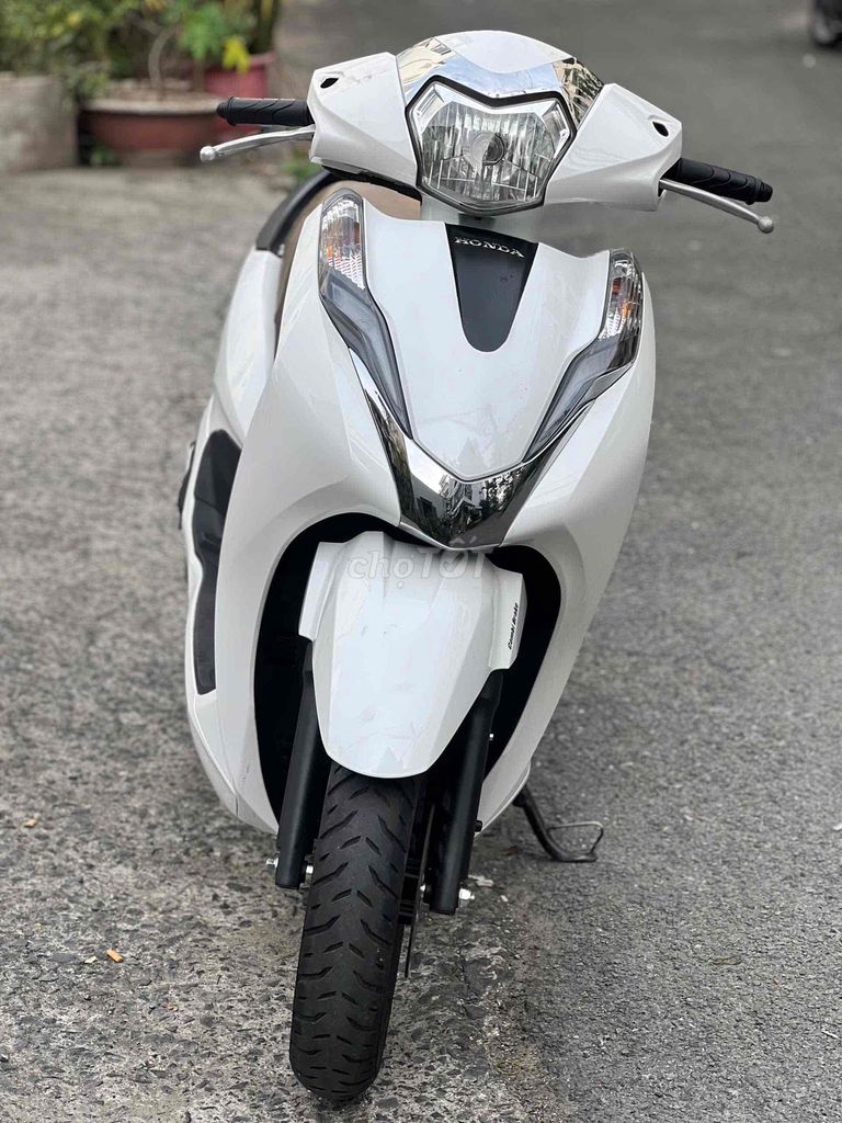 Honda Lead 125 2019 2val Smartkey Trắng đen. Mua bán Xe máy tại Quận 11 Tp Hồ Chí Minh được đăng bởi Hưng Từ hình 7