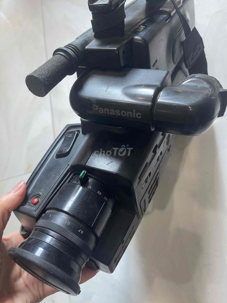 Máy quay phim Panasonic xưa như hình hàng siêu tầm