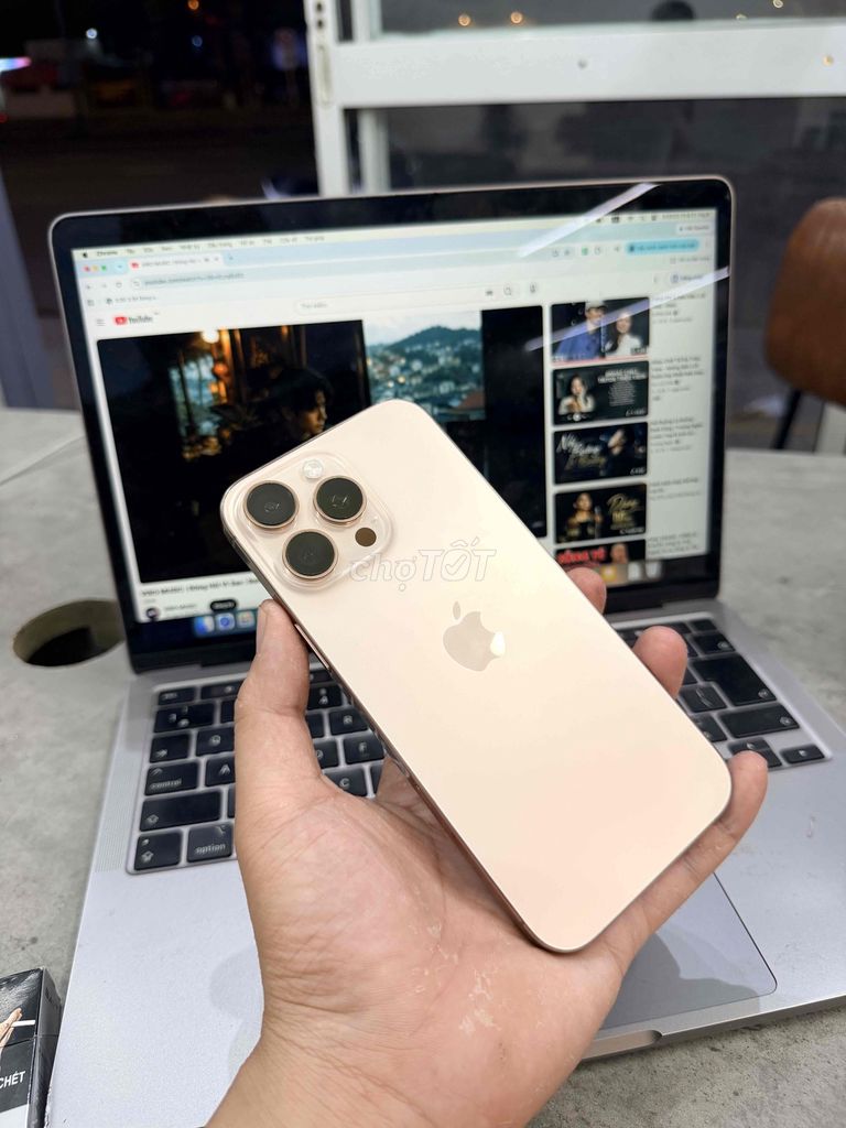Apple iPhone 16 Pro Max 256GB Vàng 99%. Mua bán Điện thoại tại Quận Ngũ Hành Sơn Đà Nẵng được đăng bởi Minh Phạm hình 1