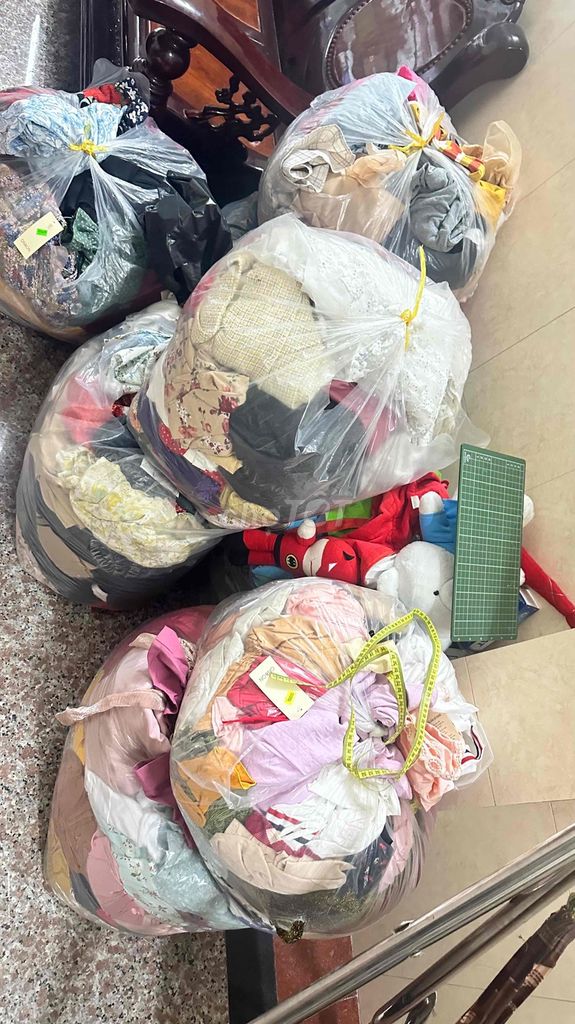 Quần áo nữ trung niên Mới. Mua bán Quần áo tại Huyện Chợ Gạo Tiền Giang được đăng bởi Nguyễn Anh hình 1