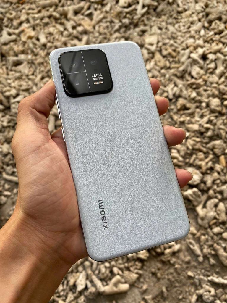 Xiaomi 13 ngoại hình đẹp 1 sọc. Mua bán Điện thoại tại Quận Bình Tân Tp Hồ Chí Minh được đăng bởi Dinh hình 1