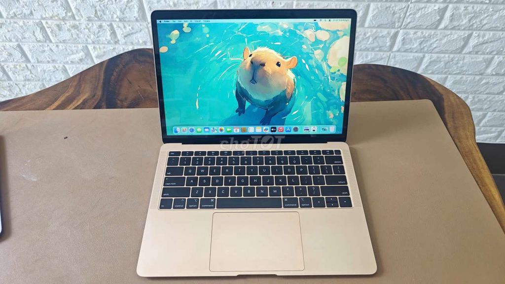 MacBook Air Gold 2019 i5/13.3 inch/8GB/128GB. Mua bán Laptop tại Quận Ninh Kiều Cần Thơ được đăng bởi Huỳnh Ngân hình 1