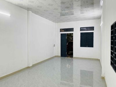 Cho thuê nhà mặt tiền đường Tập đoàn 7 giao với đường Nguyễn Tuân