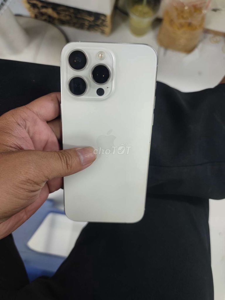 iPhone 15 Pro Max 256GB bán hay giao lưu. Mua bán Điện thoại tại Huyện Đất Đỏ Bà Rịa - Vũng Tàu được đăng bởi trung hình 1