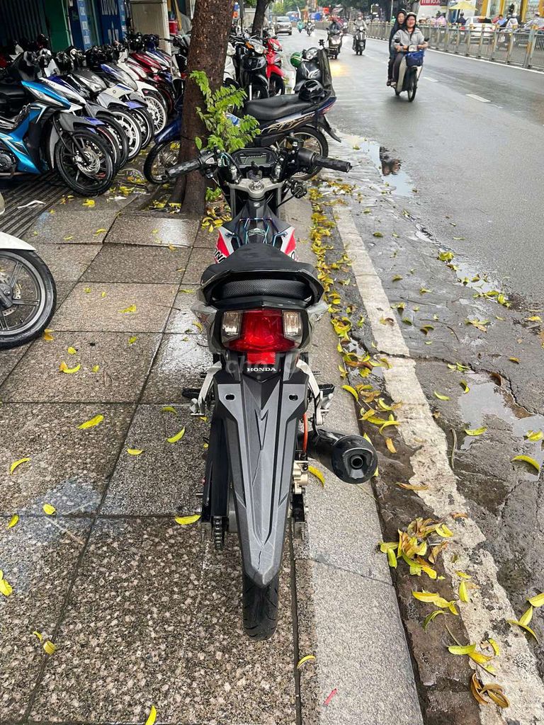 Honda sonic 150 2020 mới 90% hồ sơ gốc cầm tay. Mua bán Xe máy tại Quận Tân Phú Tp Hồ Chí Minh được đăng bởi Tuanduy hình 3