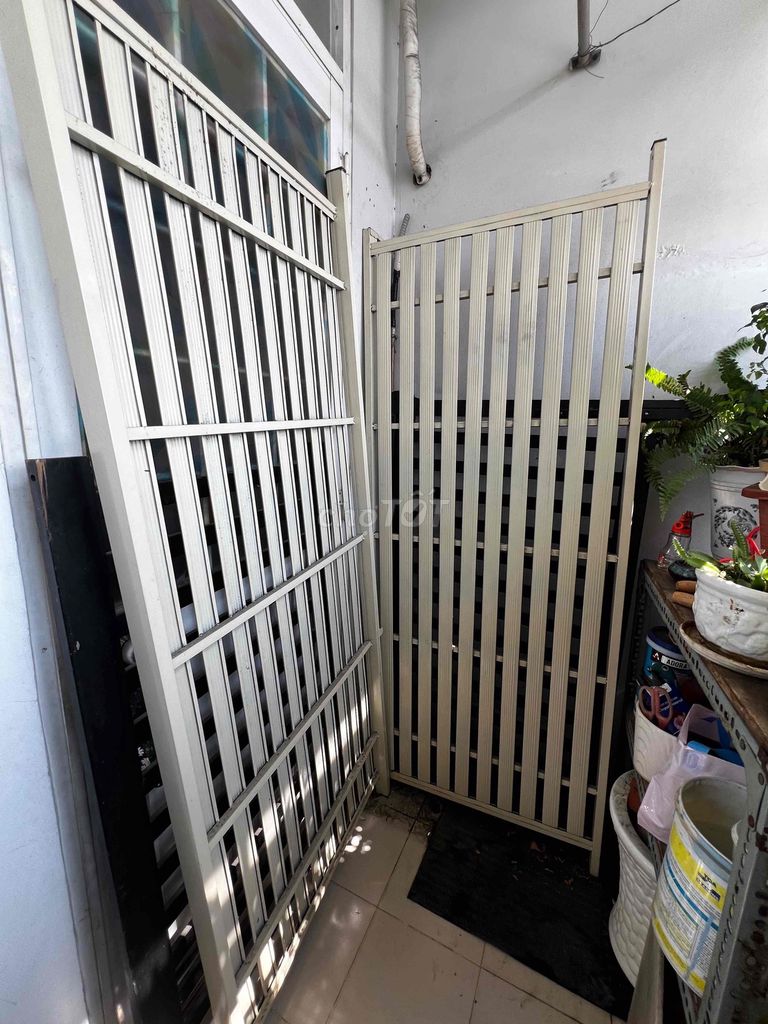 Giường Sắt Trắng kem 1m4x2m Mới 99%. Mua bán Giường, chăn ga gối nệm tại Quận 12 Tp Hồ Chí Minh được đăng bởi TNThanh hình 1