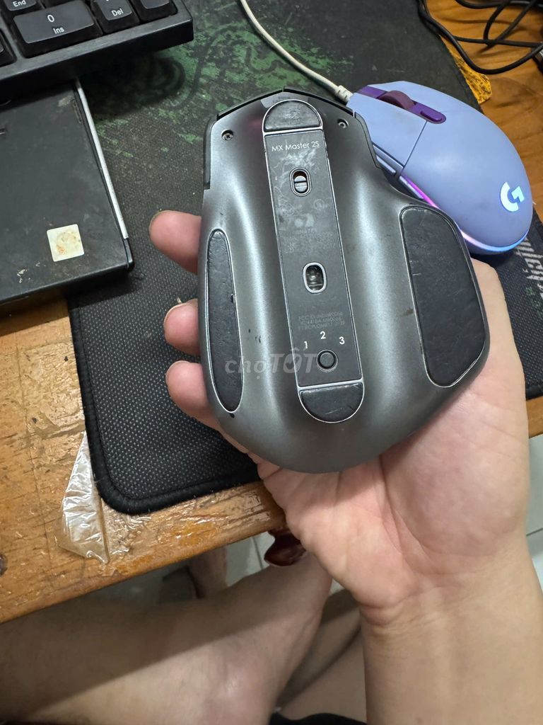 bán Chuột Logitech MX Master 2S Xám pin 1 tháng. Mua bán Phụ kiện (Màn hình, Chuột...) tại Thành phố Qui Nhơn Bình Định được đăng bởi bùi hoàng việt trung hình 1