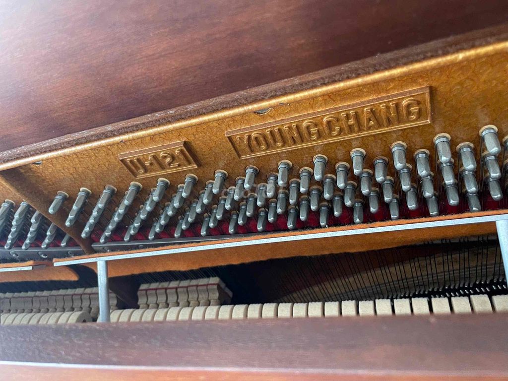 Piano cơ Young Chang U-121 Gỗ Nâu. Mua bán Nhạc cụ tại Thành phố Thủ Đức Tp Hồ Chí Minh được đăng bởi Trương tuấn Hưng  hình 1