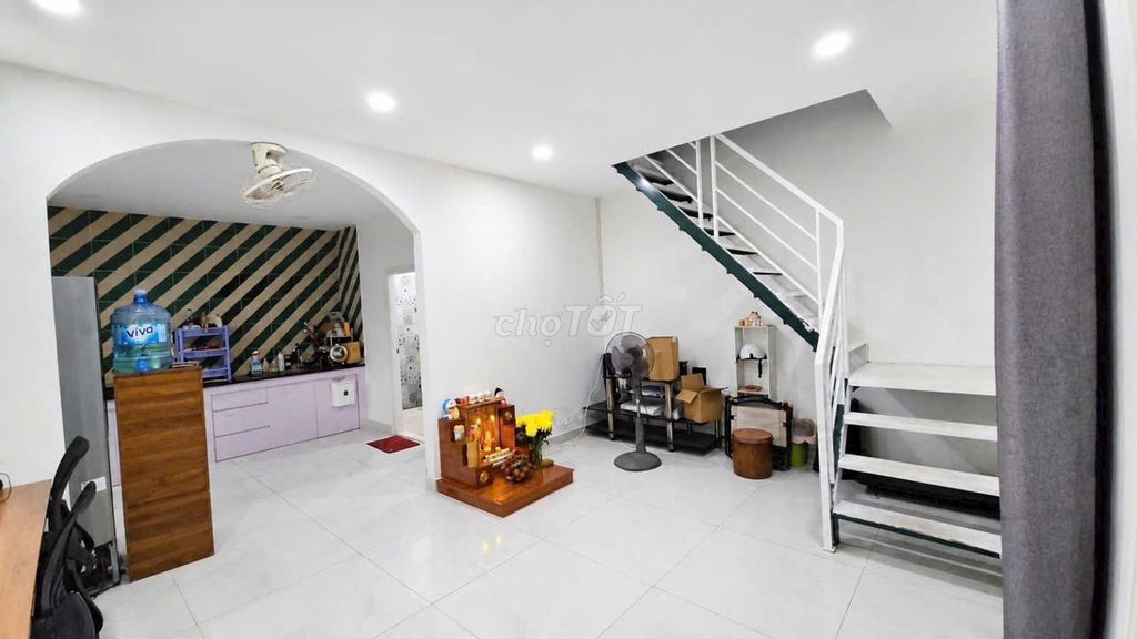 Продажа дома Thanh My Loi в районе 2 - 90 м2 на площади 7 м рядом с Даймонд-Айлендом 9,3 миллиарда долларов