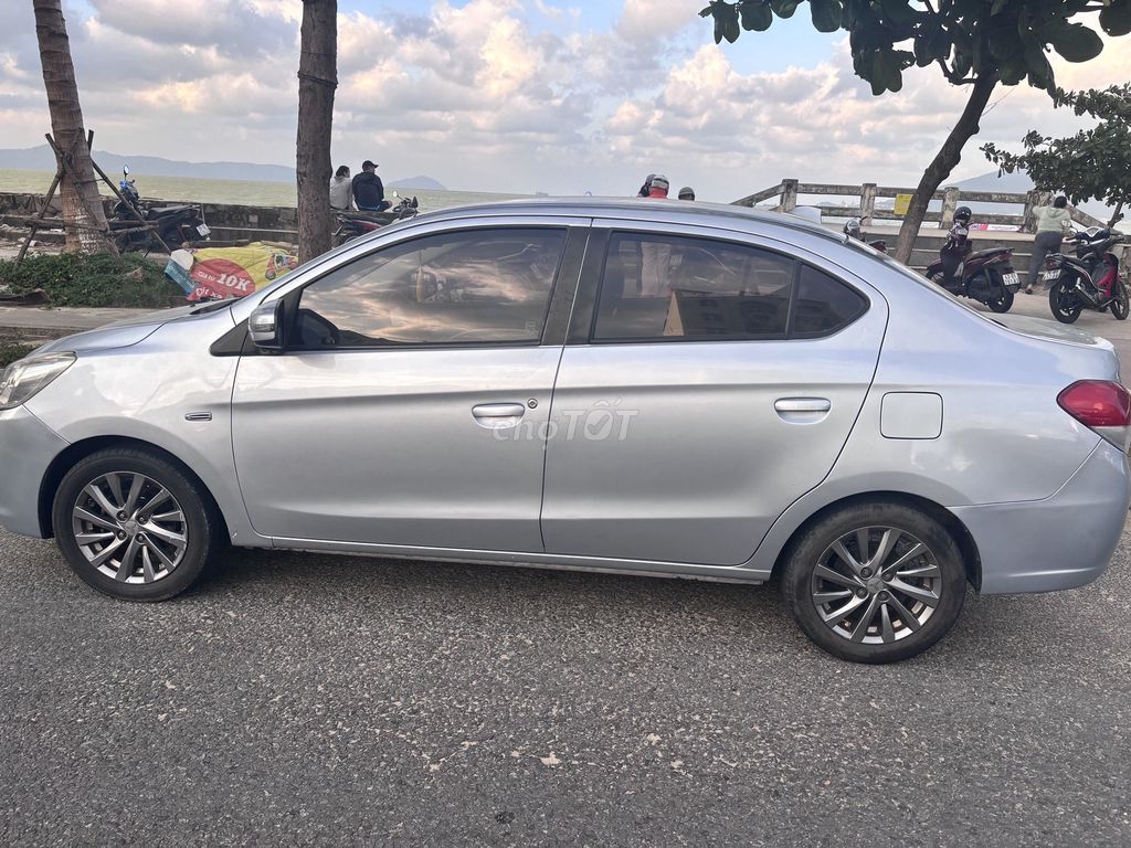 Attrage 2017. xe chính chủ. bản đủ. rất đẹp. Mua bán Ô tô tại Quận Liên Chiểu Đà Nẵng được đăng bởi anh thi hình 8