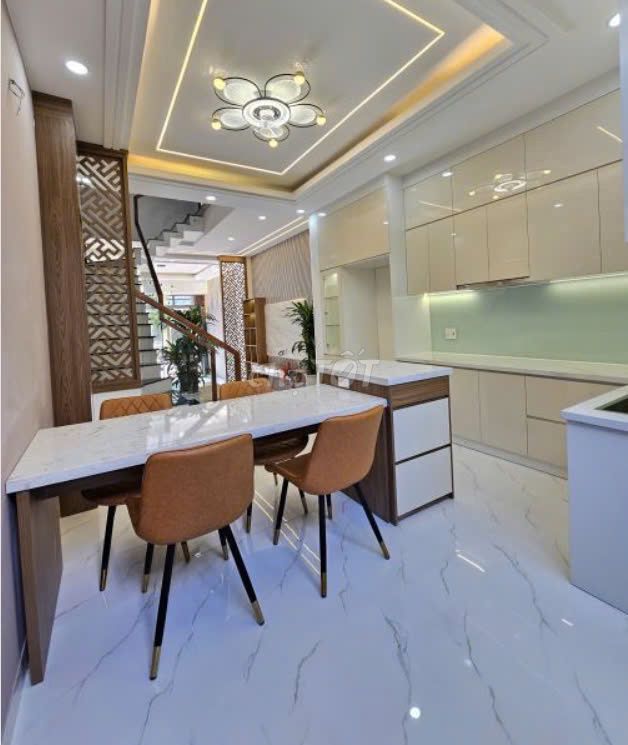 Siêu Rẻ! Nhà 1 trệt 2 lầu 1TỶ DT 70m2 SHR ở MTĐ p Bình Chuẩn Thuận An