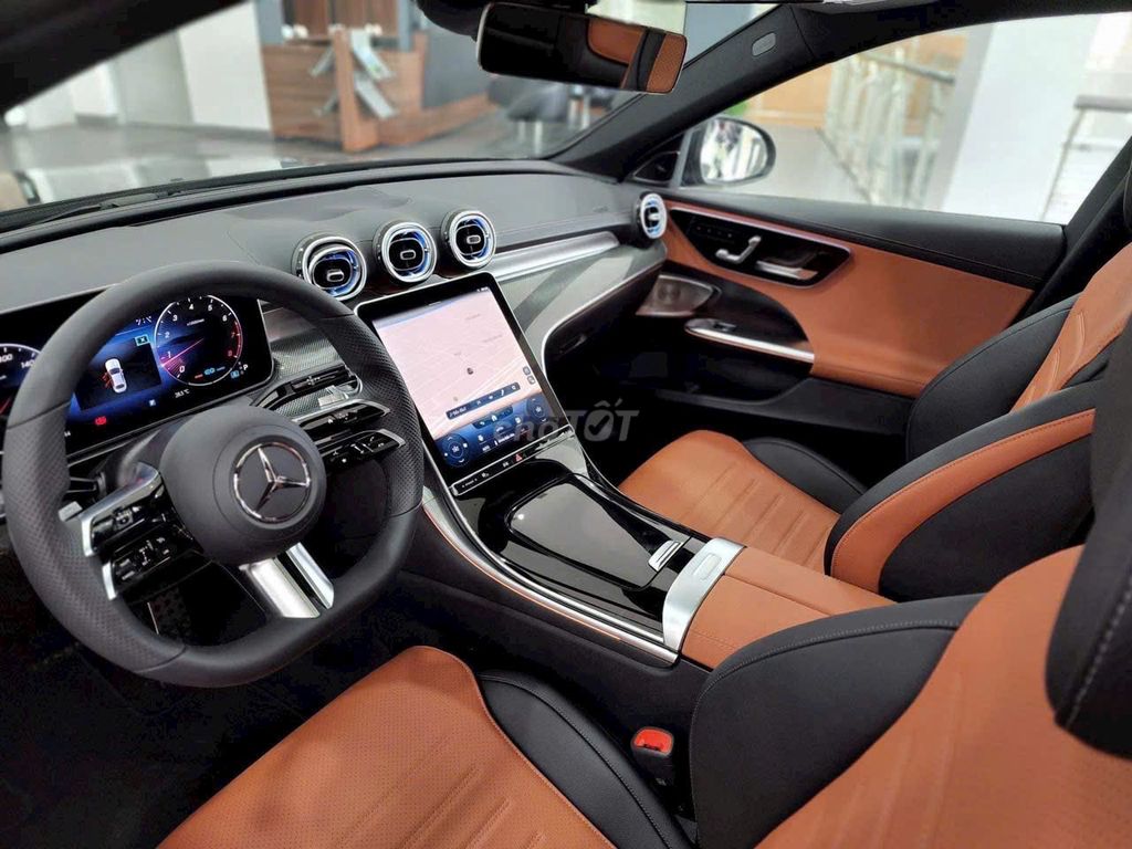 Mercedes Benz C Class 2025 C300 AMG - 39 km. Mua bán Ô tô tại Quận Bình Thạnh Tp Hồ Chí Minh được đăng bởi Mercedes Benz Haxaco Điện Biên Phủ hình 6