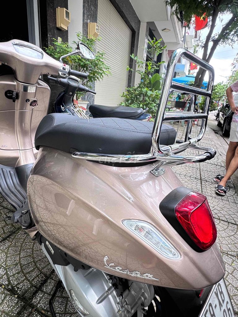 VESPA SPRINT STFT 125 - NÂU ĐỒNG ĐỜI 2024. Mua bán Xe máy tại Quận 12 Tp Hồ Chí Minh được đăng bởi TRÚC NGUYỄN hình 7