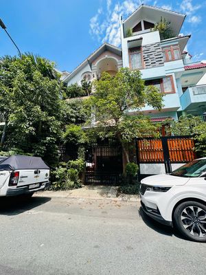 Аренда · 5 комн. · 144 м² · Quận Phú Nhuận, ул. Đường Hoa Mai