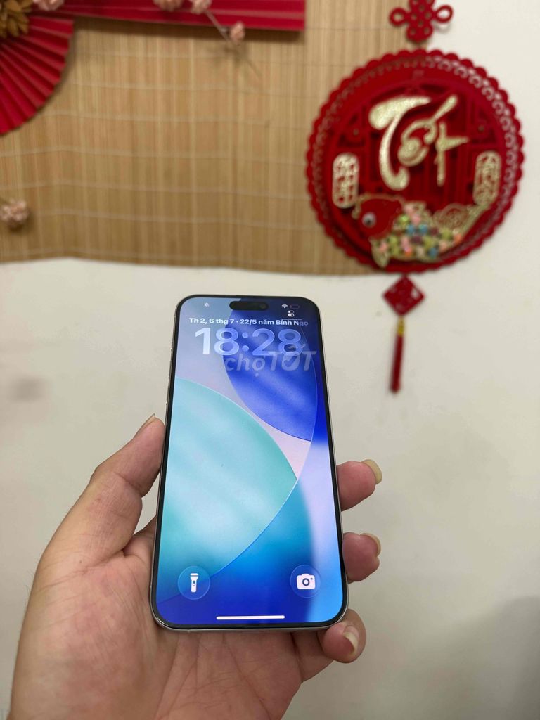 Apple iPhone 15 Pro Max 256GB Bạc. Mua bán Điện thoại tại Quận Đống Đa Hà Nội được đăng bởi CHUNG Mobile hình 1