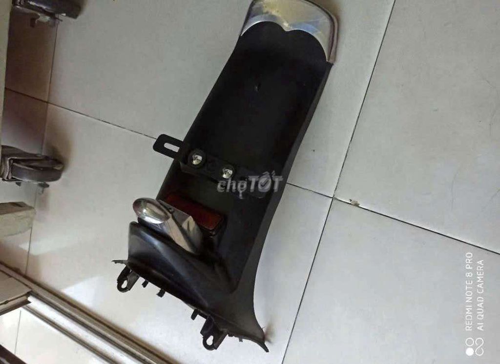 Đuôi vè sau SH Ý Italy SHVN, Dylan Ps@ zin mới 99%. Mua bán Phụ tùng xe tại Quận Tân Bình Tp Hồ Chí Minh được đăng bởi  37A Hồng lạc phường 10 Quận Tân Bình  hình 2