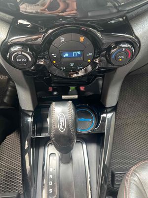 Ford EcoSport 2016 Titanium 1.5L AT Full. Mua bán Ô tô tại Quận Bình Thạnh Tp Hồ Chí Minh được đăng bởi Ken