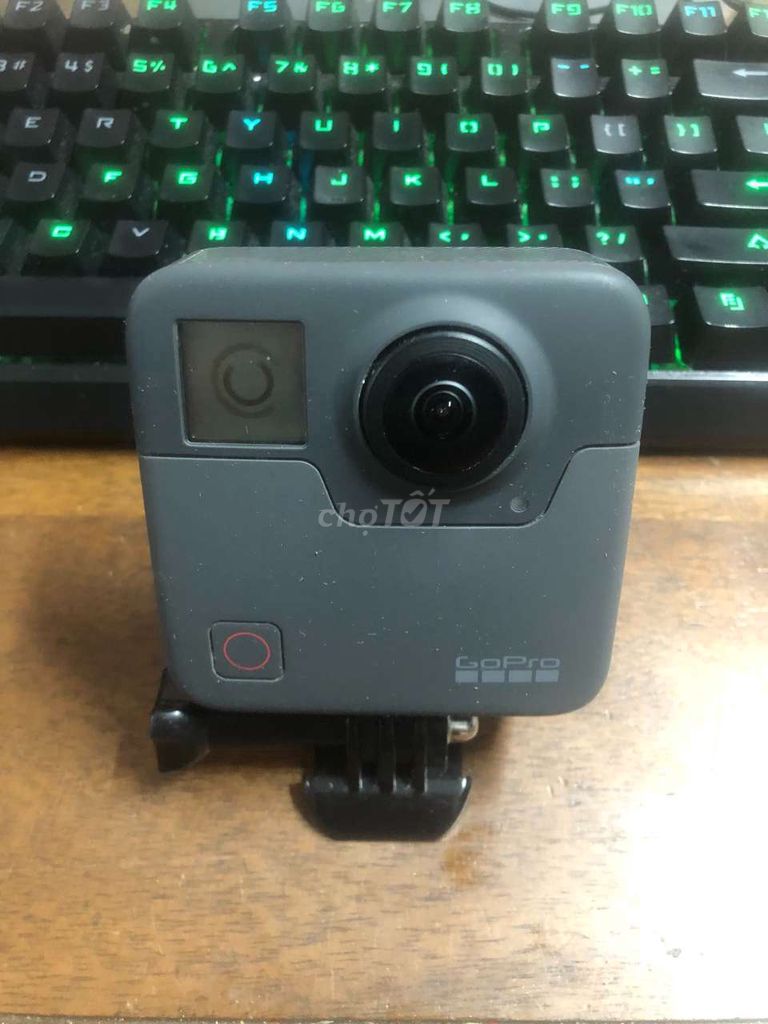 Máy quay hành động GoPro Fusion 360 Xám 32GB. Mua bán Máy ảnh, Máy quay tại Thành phố Thủ Dầu Một Bình Dương được đăng bởi Nguyễn hình 1