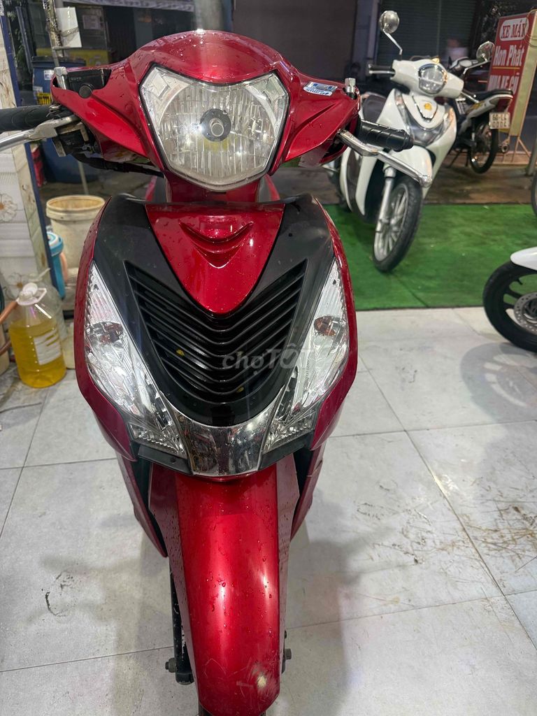 vision 2016 đẹp keng zin êm đi hoc,đi chơi quá ok. Mua bán Xe máy tại Huyện Bình Chánh Tp Hồ Chí Minh được đăng bởi CH HƠN PHÁT CHUYÊN MUA BÁN XE CŨ MỚI hình 1