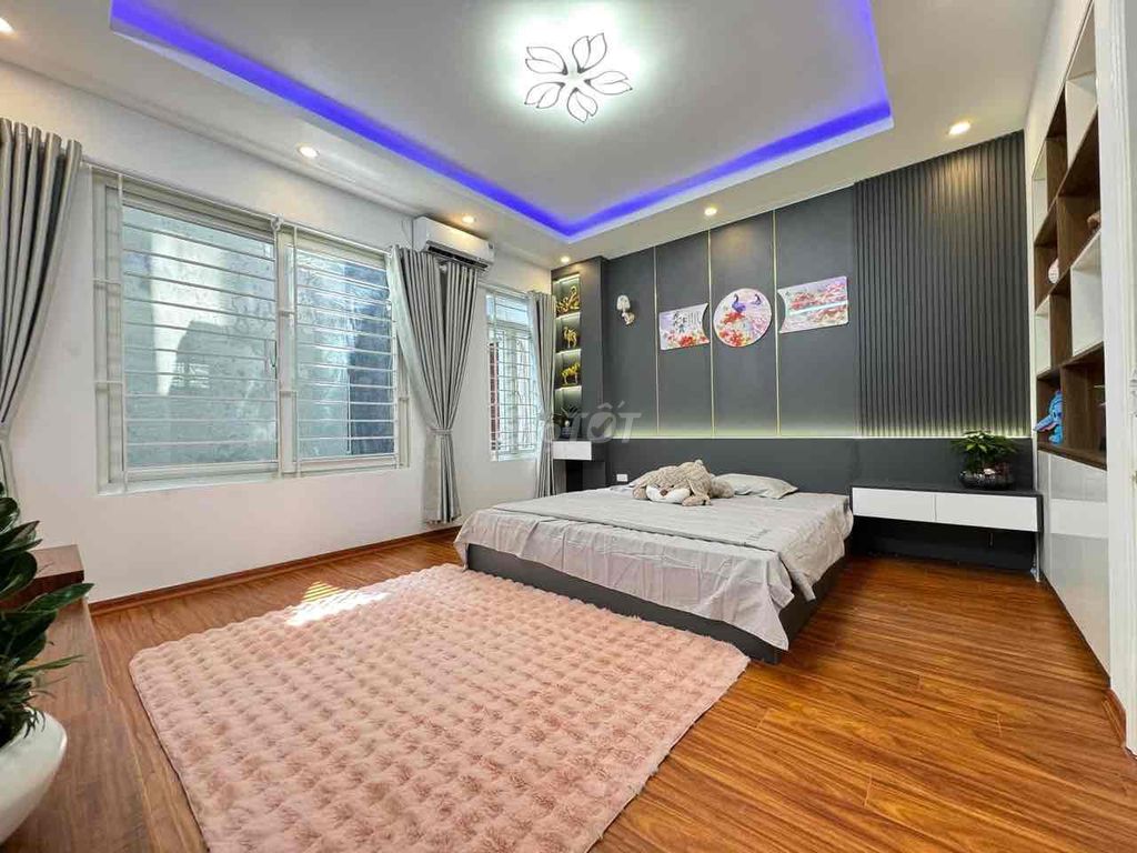 Hiếm ! Xuân Đỉnh ngõ thông, ô tô gần, có thang máy, 40m2*6T