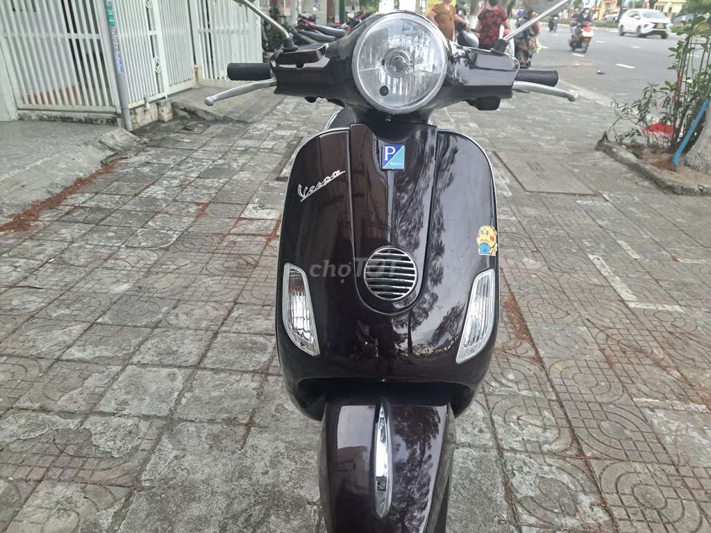 Cần bán xe Vespa phun xăng điện tử biển 43