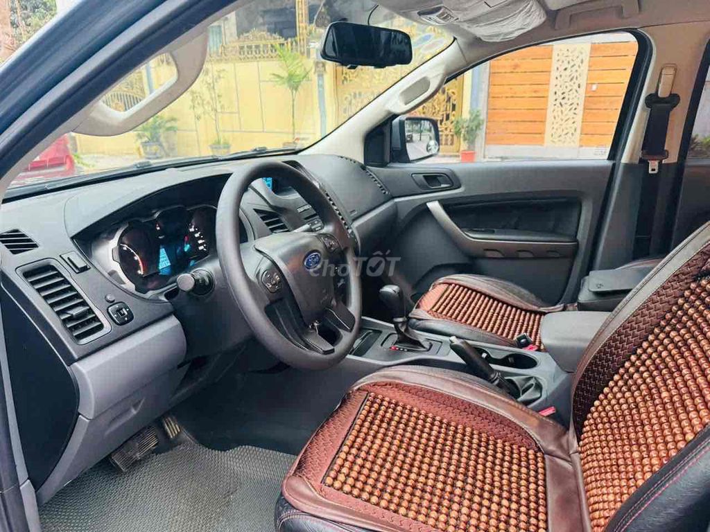 Ford Ranger 2017 XLS 2.2 4x2 AT - 80000 km. Mua bán Ô tô tại Quận Thanh Xuân Hà Nội được đăng bởi Quang Anh hình 8