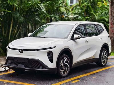 VinFast Limo Green Ưu Đãi Tốt Có Màu Trắng. Mua bán Ô tô tại Quận Hải Châu Đà Nẵng được đăng bởi Vinfast Đà Nẵng hình 1