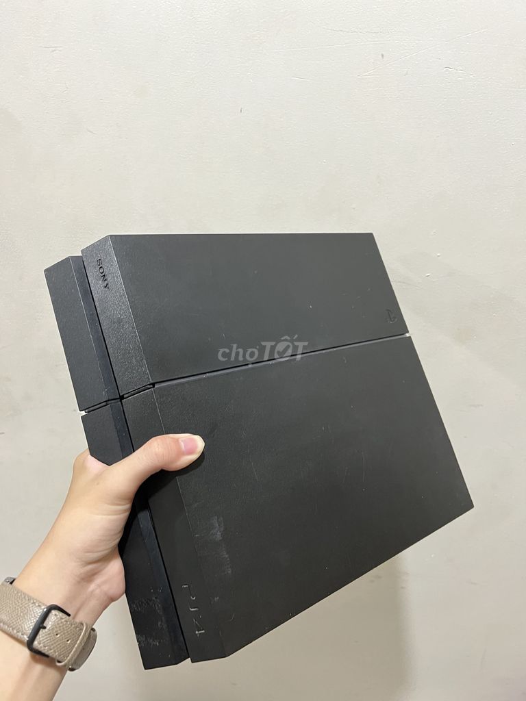 Máy chơi game Sony PS4 Fat Đen. Mua bán Thiết bị chơi game tại Quận 10 Tp Hồ Chí Minh được đăng bởi Trần Bá Anh Trí  hình 1