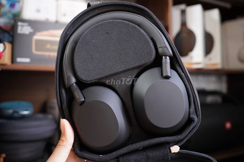 Tai nghe Sony WH-1000XM5 đen đẹp. Mua bán Tivi, Âm thanh tại Quận Bình Tân Tp Hồ Chí Minh được đăng bởi Huy Lương hình 1