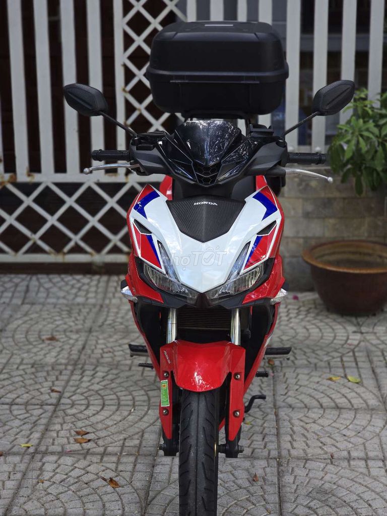 Honda Winner V4 2024 Белый красный ABS